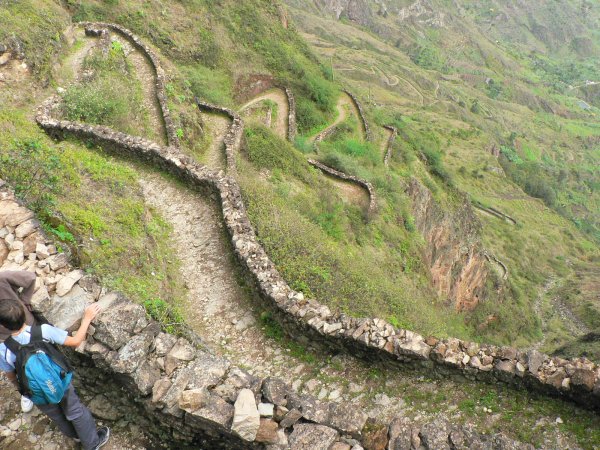 12- Le chemin et ses 80 lacets 